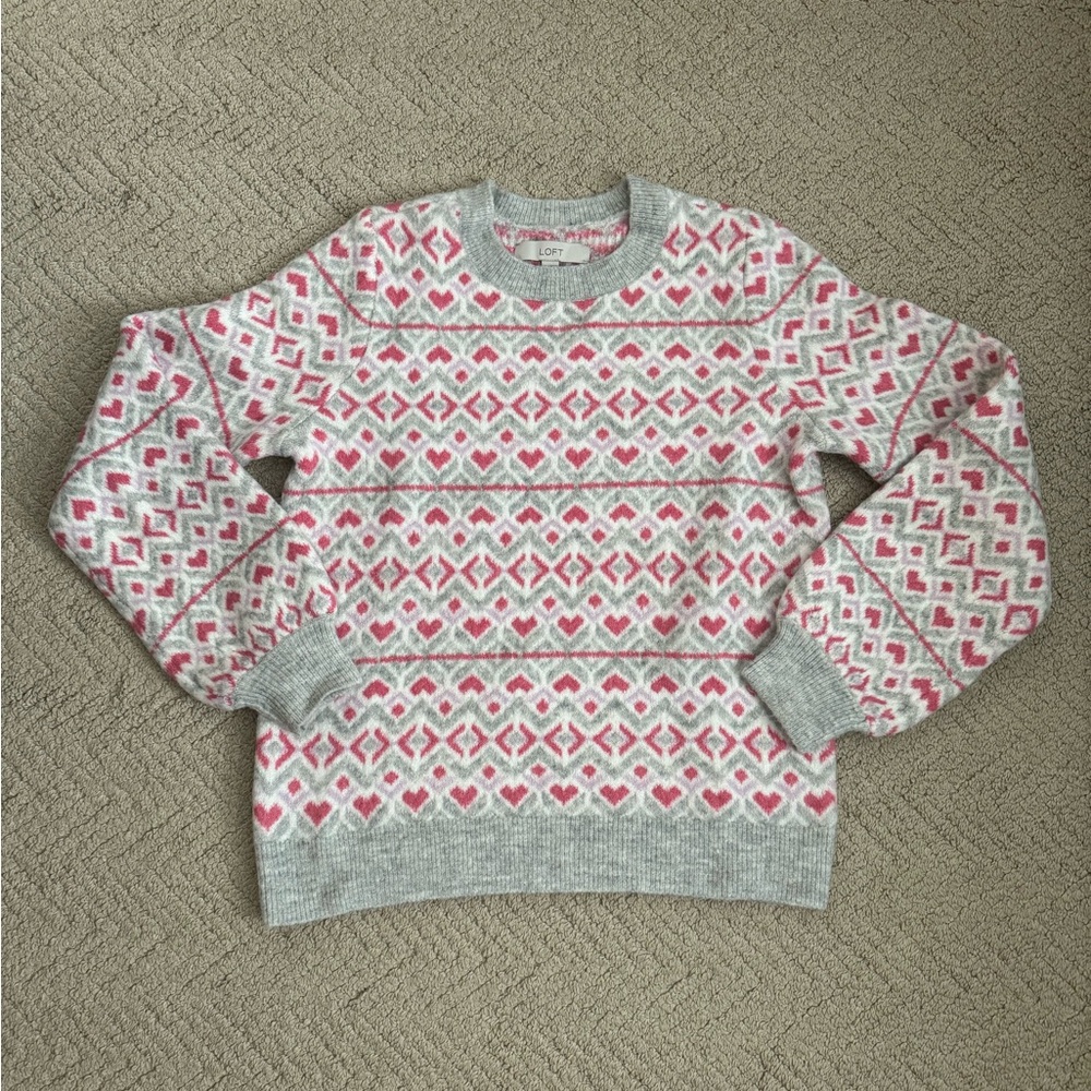 Women’s LOFT Heart Sweater, Small, Gray and Pink, Hardly Worn, Soft